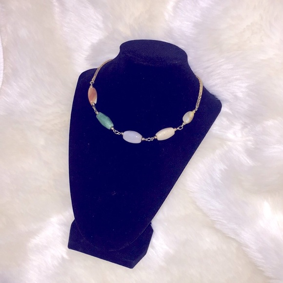Vintage Gold Tone Necklace w/Pretty Smooth Stones